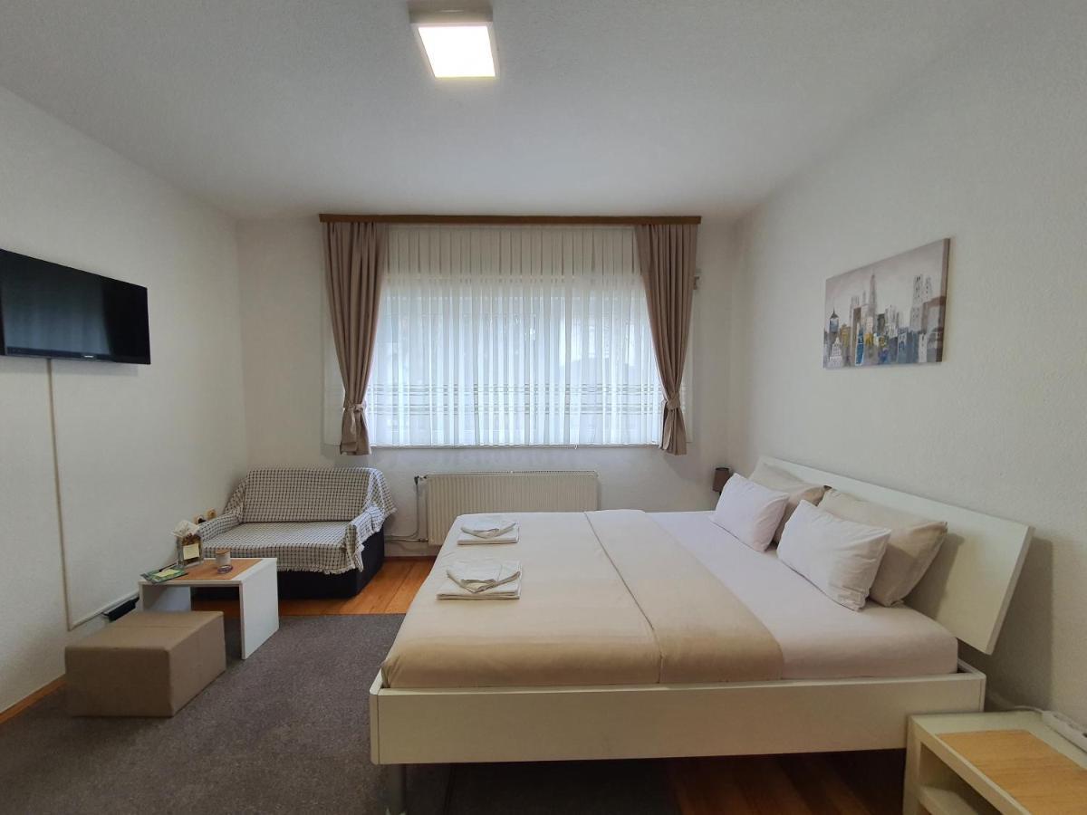Studio Apartman 11 บีฮัช ภายนอก รูปภาพ